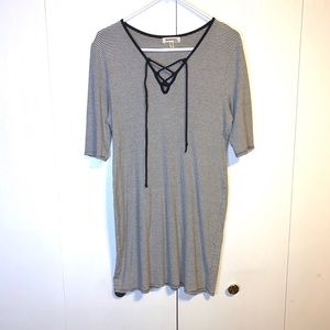 🚨4/$11🚨Montesinos dress size 3x fits like a 1x